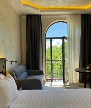Rest in «Eighty Eight» hotel, Standard, Fri-Sun, for 2 people, 1 day