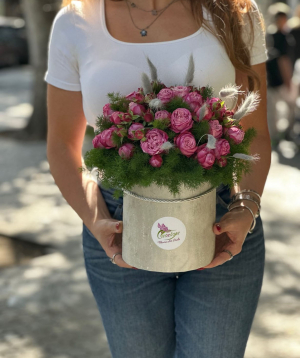 Композиция «Cataleya» с кустовыми розами №94