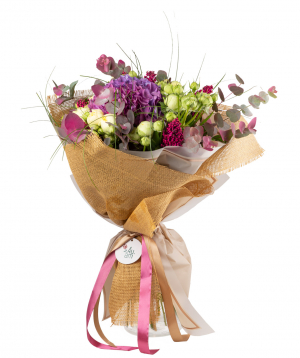 Bouquet `Vitebsk` with hydrangeas, roses