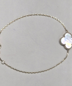 Bracelet `Less is more` gold №147