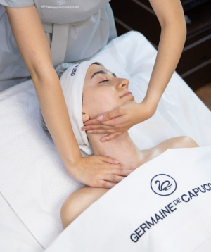Восстанавливающая программа «Seven Stars Spa» для жирной и проблемной кожи – 1 час 30 минут