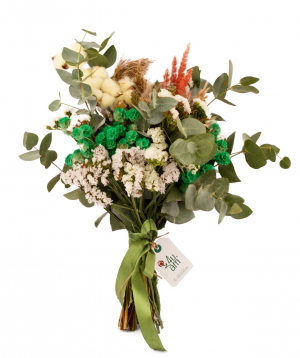 Bouquet `Duenias` with field flowers
