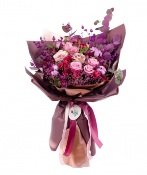 Bouquet `Mostiska` with  roses and alstroemerias