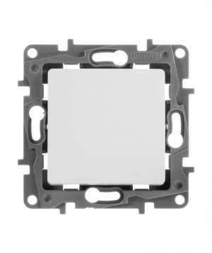 Միջանկյալ անջատիչ 1-ստեղնանի 10Ա 250 Վ~ ЕTIKA / NILOE Սպիտակ