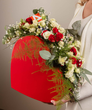 Композиция «Asco» из кустовых роз