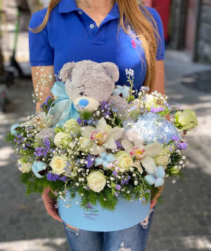 Composition `Communar` with spray roses and orchids