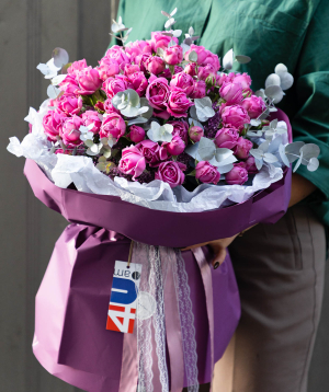 Bouquet «Caprice» with spray roses №52