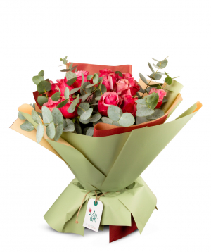 Bouquet `Siena` with roses