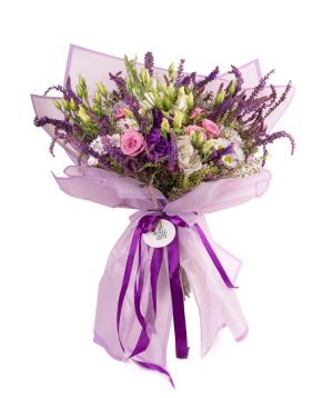 Bouquet ''Braila'' with roses and lisianthus