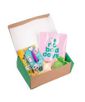 Gift box `Wonder Me` green set