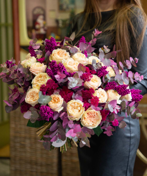 Bouquet ''Burgdorf'' with peony roses