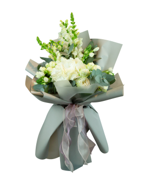 Bouquet ''Genneville'' with antirrhinums and hydrangea