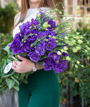 Bouquet ''Camini'' with lisianthus