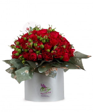 Arrangement `Trankeras` with spray roses
