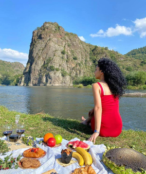 Tour to Arevatsag Canyon ''Arshavner Akumb''