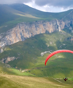 Paragliding flight ''Skyclub'' with instructor 20 minutes