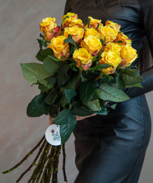 Roses «Naira» 15 pcs, 80 cm