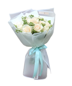 Bouquet `Ilanski` with roses