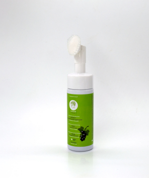 Очищающая и увлажняющая пенка для лица «Anahit» смородина и коллаген, 150 мл