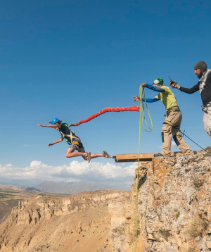 Rope jumping «Scream Of Soul» in Gorge of Hell, 65 m