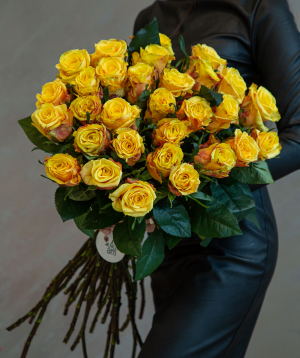 Розы «Naira» 29 шт, 80 см