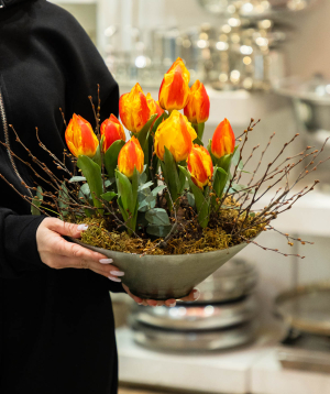 Композиция «Avre» с тюльпанами