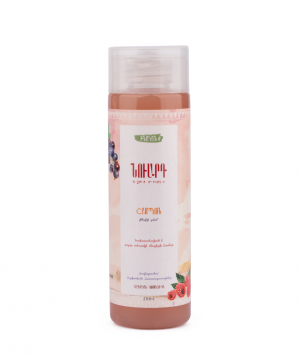 Shampoo `Nuard` against dandruff with berries
