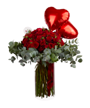 Bouquet `Telav` with roses and hearts