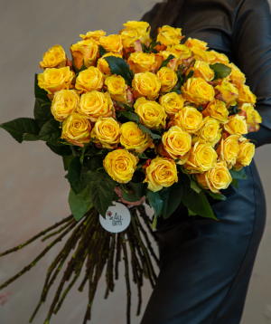 Վարդեր «Naira» 45 հատ, 80 սմ