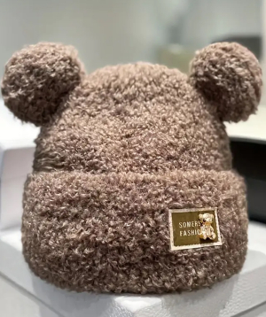 Գլխարկ «Gift Store» Plush Bear №93