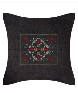 Pillow `Miskaryan heritage` embroidered with Armenian ornament №31