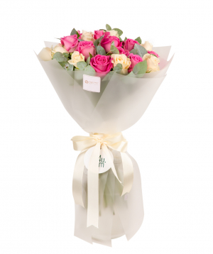 Bouquet `Bellinzona` with roses
