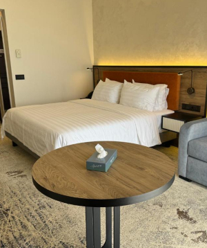 Rest in «Eighty Eight» hotel, Deluxe, Fri-Sun, for 2 people, 1 day