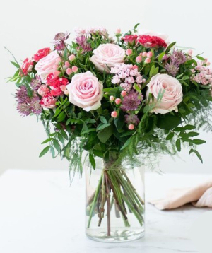 France. bouquet №076 with spray roses