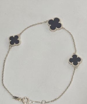 Браслет `Less is more` золотой №150