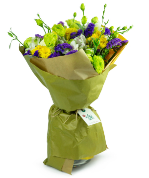 Bouquet `Ancona` with chrysanthemums and lisianthus