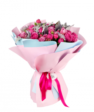 Bouquet `Niamey` of roses and peony roses