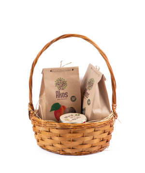 Basket `Akos` with tea, fruit pastille, dried fruit and honey