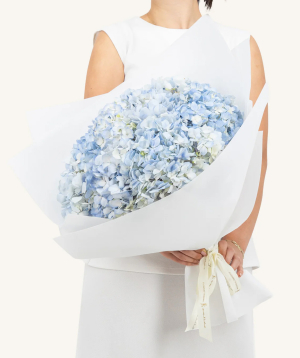Dubai. bouquet №117 with hydrangeas