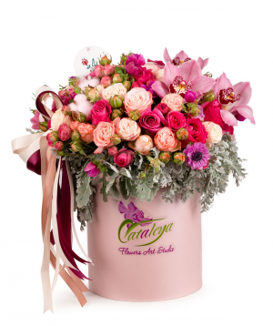 Composition `Amursk` with spray roses and orchids