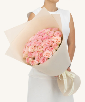 Dubai. bouquet №110 with roses
