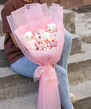 Bouquet with sweets «THE BOX» pink