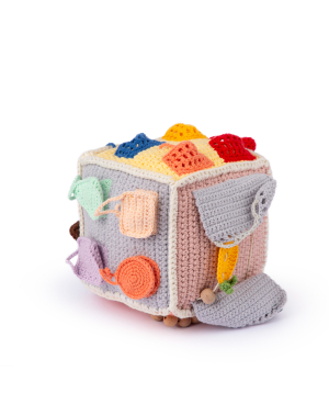 Rattle `Crafts by Ro` cube