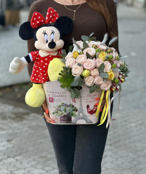 Composition «Cataleya» with spray roses №84