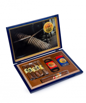 Set ''La Aurora'' cigars