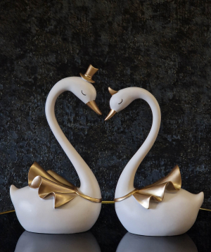 Statuette «Moonlight» Swans, 23 cm, white