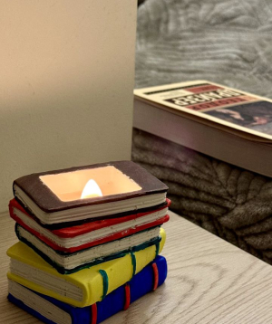 Մոմ «Blue Moon» Գրքեր