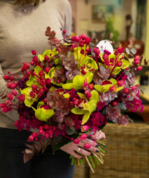 Bouquet ''Adelboden'' with orchids and alstroemerias