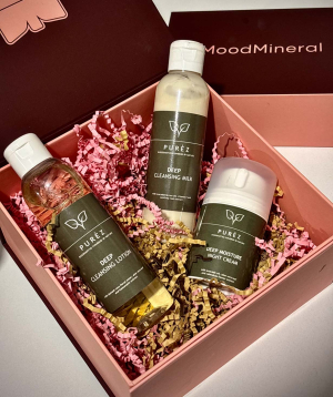 Gift Box with Skincare Products №10