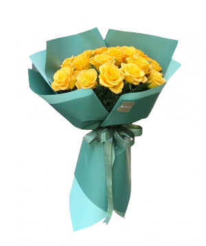 Bouquet `Austin` with yellow roses